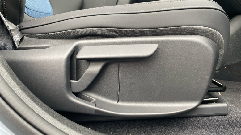 Volvo EX30 200kW SM Extended Range Plus 69kWh 5dr Auto Electric Estate